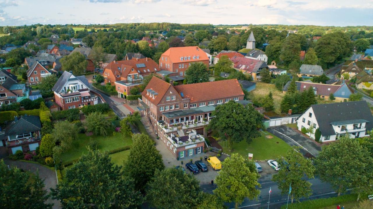 Hotel zur Treene Schwabstedt Exterior foto