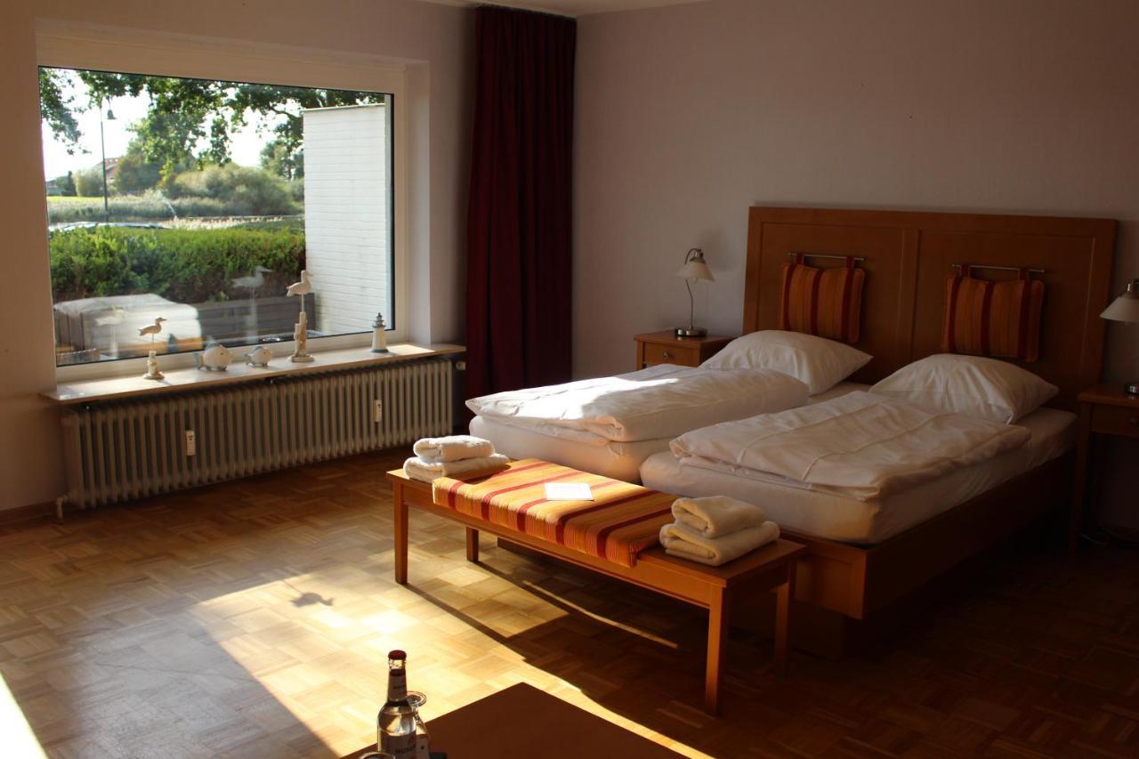Hotel zur Treene Schwabstedt Exterior foto